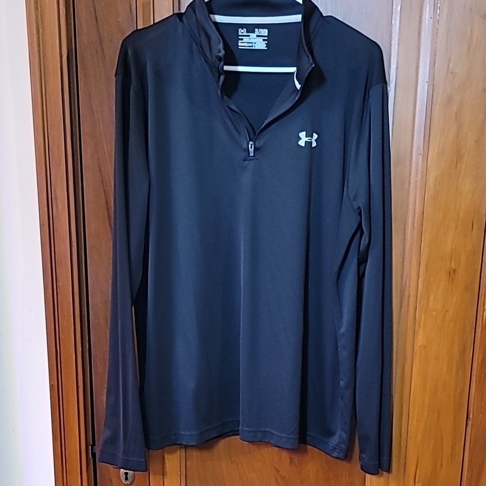 Under Armour Black Long Sleeve Pullover